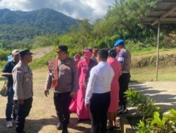 Kunjungan Kerja di Polsek Detusoko, Kapolres Ende Ajak Personel Melayani dengan Hati seperti Pelayanan di Bank