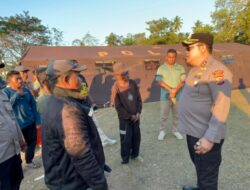 Pastikan Jalur Aman Pasca Gempa, Kapolres Ende Dirikan Tenda Darurat dan Kawal Bantuan Presiden di Maukaro